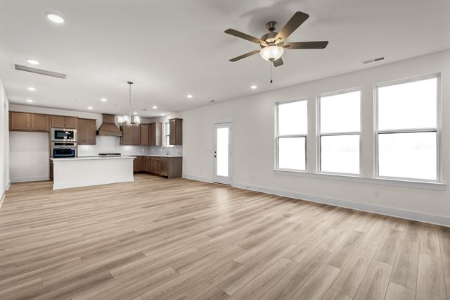 285 Johnnys Place, Mount Juliet, TN 37122