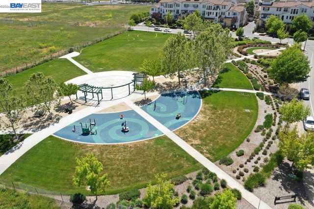 3709 Whitworth Dr, Dublin, CA 94568