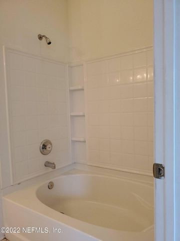 5811 PARKSTONE CROSSING Drive, Jacksonville, FL 32258