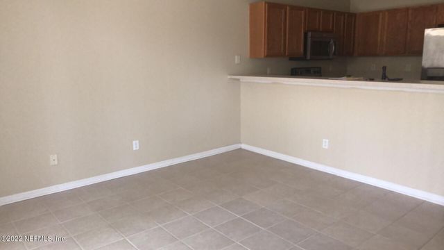 5811 PARKSTONE CROSSING Drive, Jacksonville, FL 32258