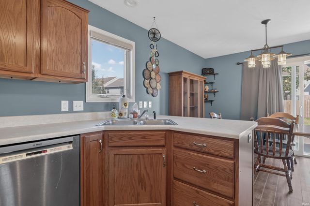 8627 Tara Court, Fort Wayne, IN 46825