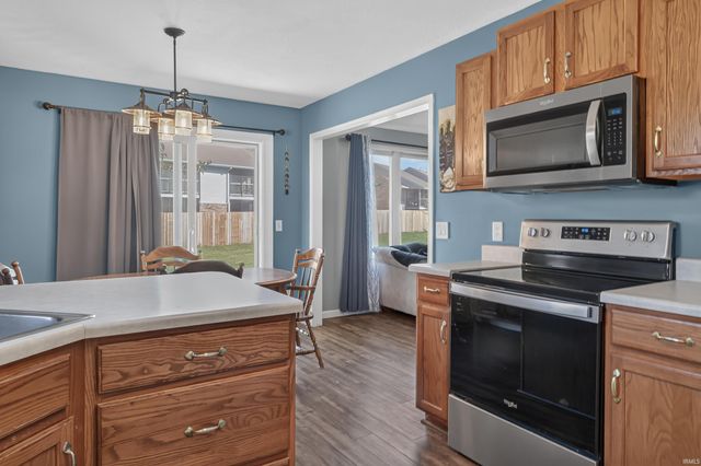 8627 Tara Court, Fort Wayne, IN 46825
