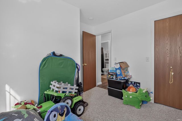 8627 Tara Court, Fort Wayne, IN 46825