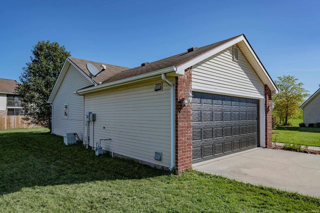 8627 Tara Court, Fort Wayne, IN 46825