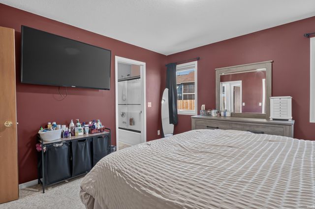8627 Tara Court, Fort Wayne, IN 46825