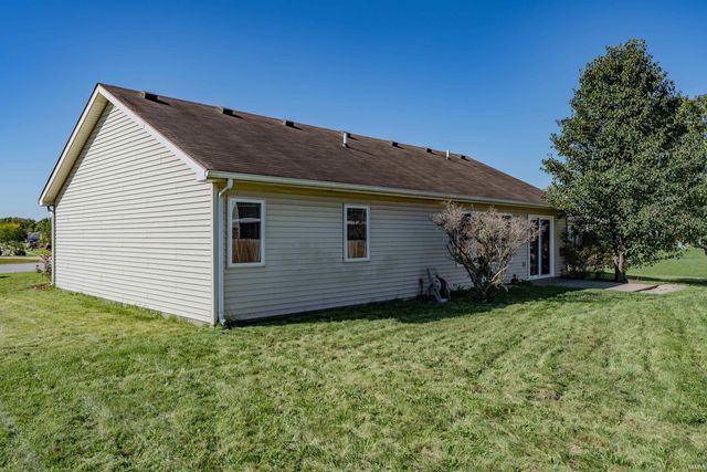 8627 Tara Court, Fort Wayne, IN 46825