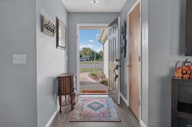 8627 Tara Court, Fort Wayne, IN 46825
