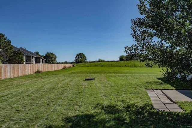 8627 Tara Court, Fort Wayne, IN 46825