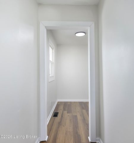 1811 Beech St, Louisville, KY 40210