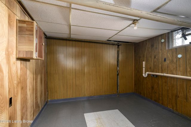 1811 Beech St, Louisville, KY 40210