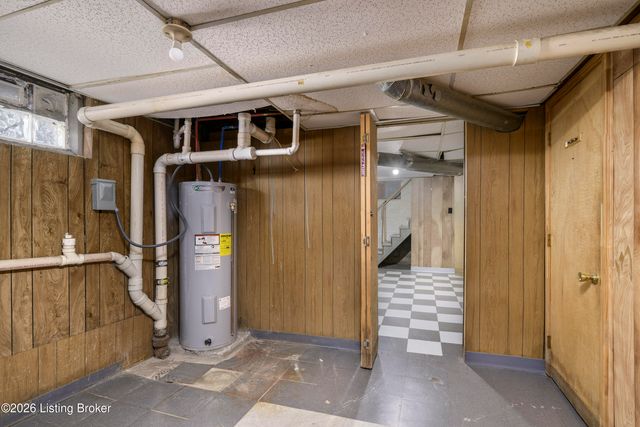 1811 Beech St, Louisville, KY 40210