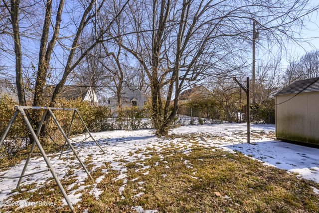 1811 Beech St, Louisville, KY 40210