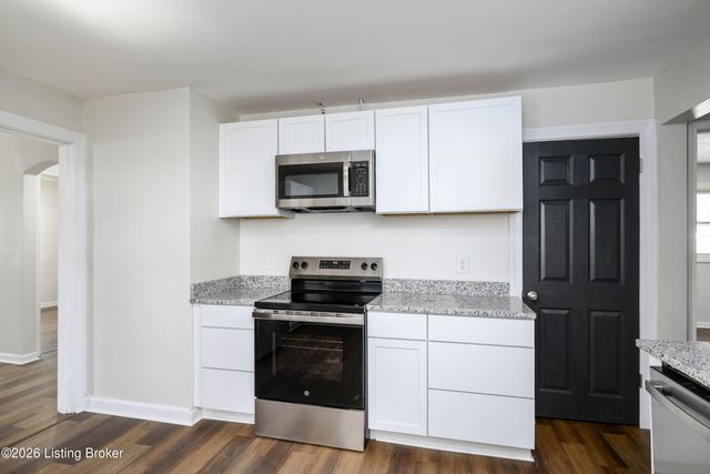 1811 Beech St, Louisville, KY 40210