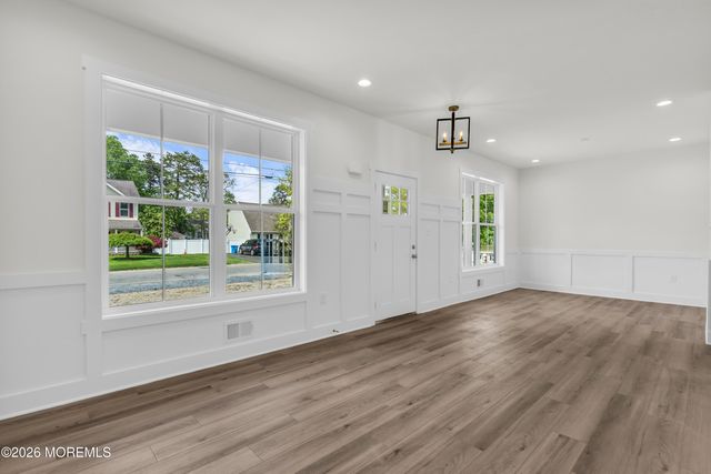 1232 First Avenue, Toms River, NJ 08757