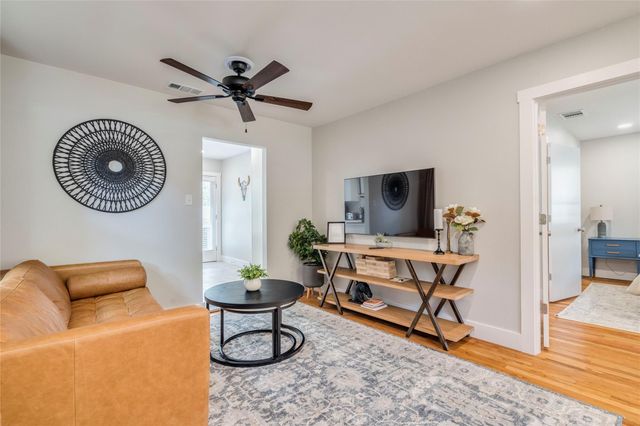 1317 Newning Avenue, Austin, TX 78704