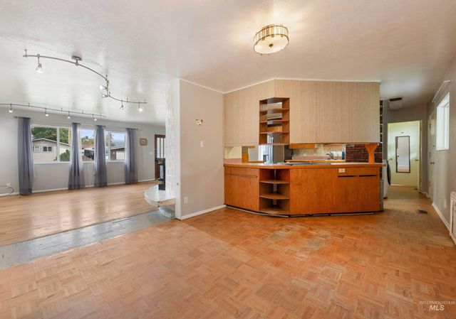 6307 W Colonial Drive, Boise, ID 83709