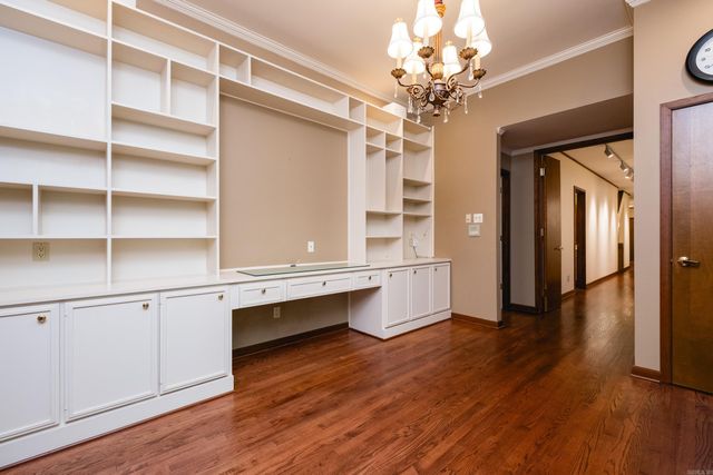 18 Hickory Hills Circle, Little Rock, AR 72212