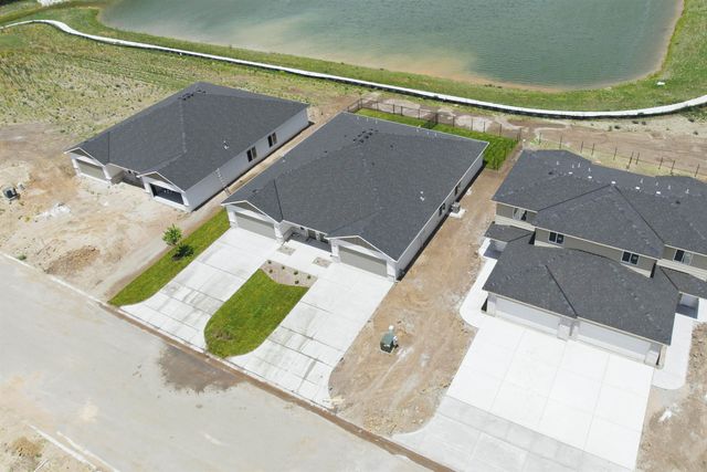 161-163 N Mendocino Ct, Goddard, KS 67052