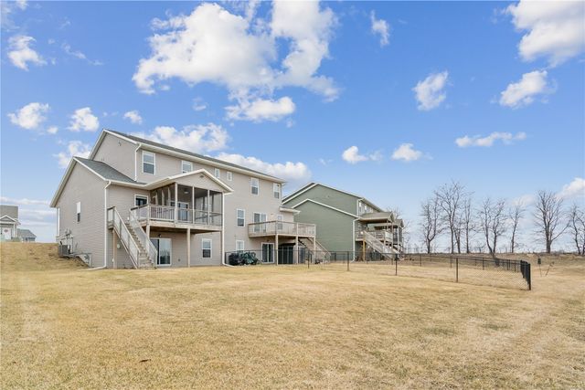 1112 Mary Lane, North Liberty, IA 52317