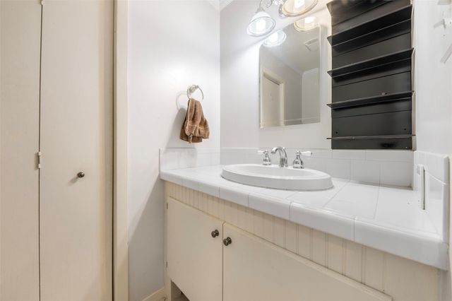 5519 Cheshire Lane, Houston, TX 77092