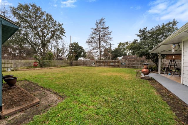 5519 Cheshire Lane, Houston, TX 77092