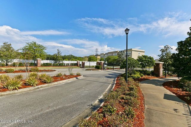 4456 CONGRESSIONAL Drive, Jacksonville, FL 32246