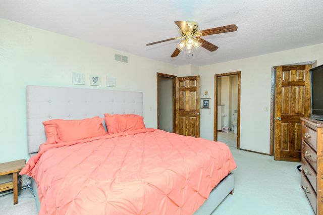 4161 E Euclid Avenue, Des Moines, IA 50317