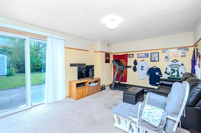 4161 E Euclid Avenue, Des Moines, IA 50317