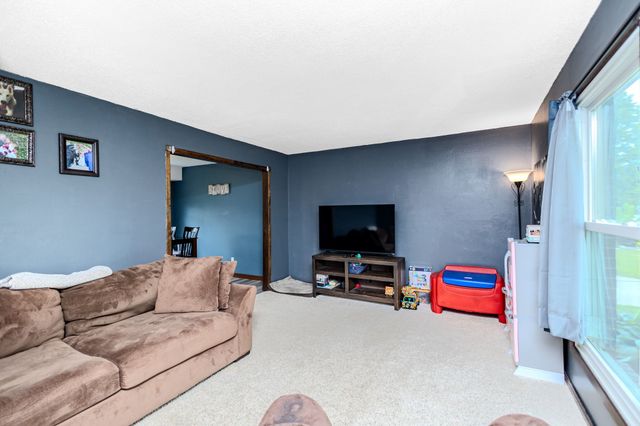 4161 E Euclid Avenue, Des Moines, IA 50317