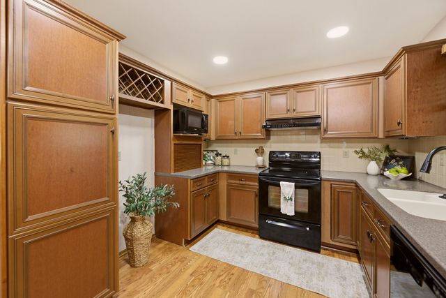 4022 N Rushwood Cir., Wichita, KS 67226