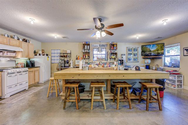 22 Mount Zion Road, New Waverly, TX 77358