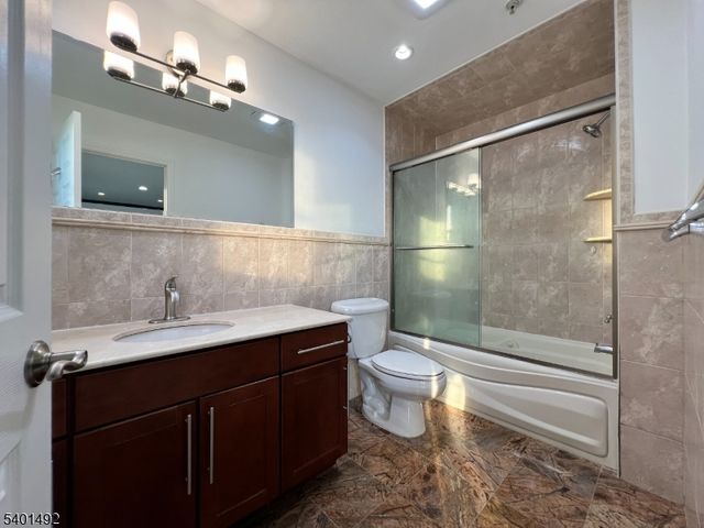 614 Fairview Ave E, Fairview Boro, NJ 07022