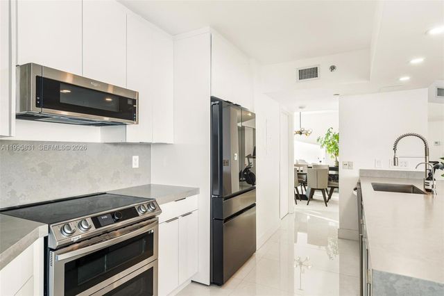 16485 Collins Ave 2438, Sunny Isles Beach, FL 33160