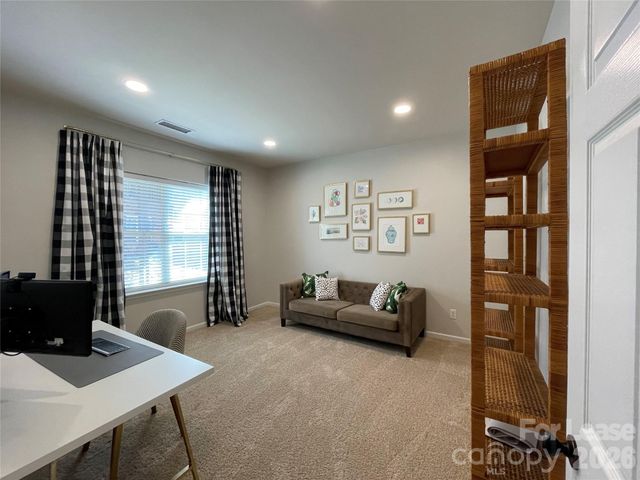 2933 Duvalla Avenue, Charlotte, NC 28209