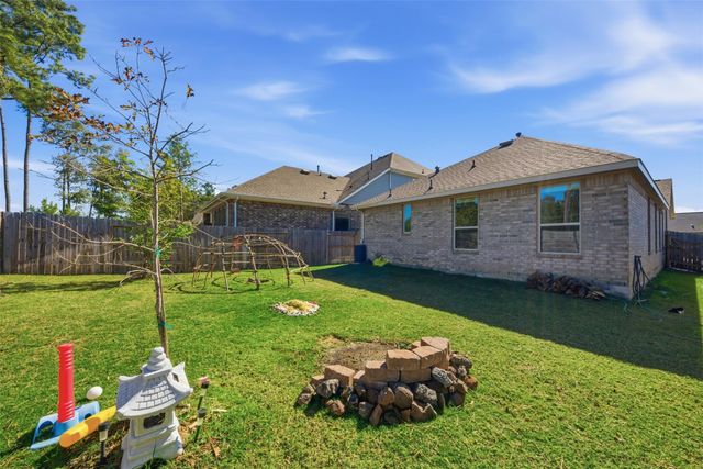 15623 Red Panda Road, Conroe, TX 77302