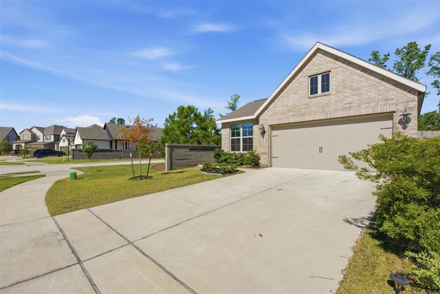 15623 Red Panda Road, Conroe, TX 77302