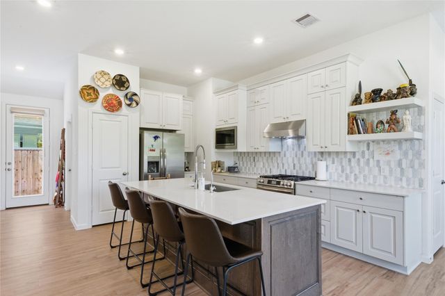 15623 Red Panda Road, Conroe, TX 77302