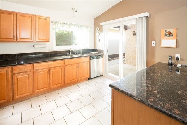 6171 Darcee, Jurupa Valley, CA 92509