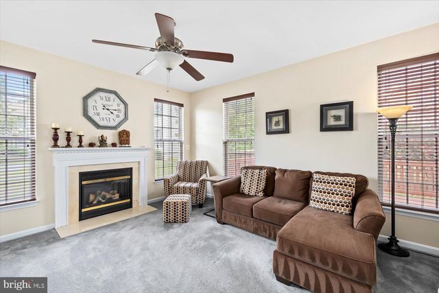 11201 HOLLINS CT, Fredericksburg, VA 22407