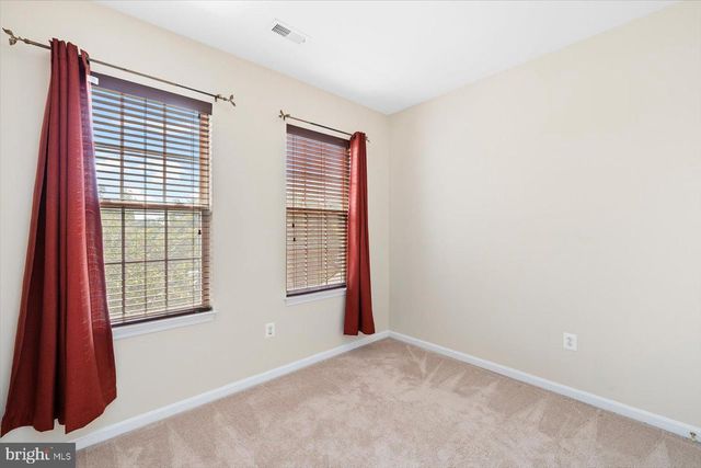 11201 HOLLINS CT, Fredericksburg, VA 22407