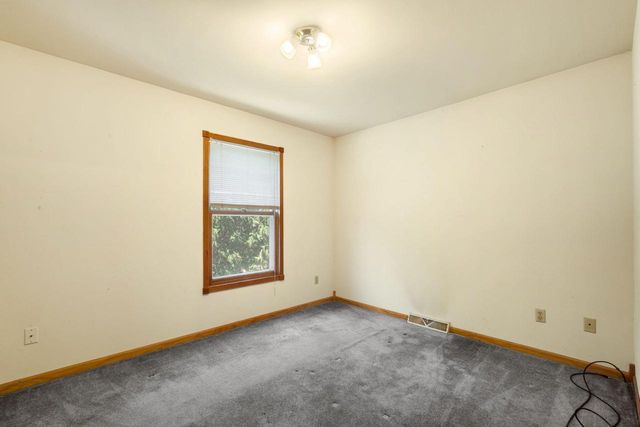 7218 N River ROAD, West Bend, WI 53090