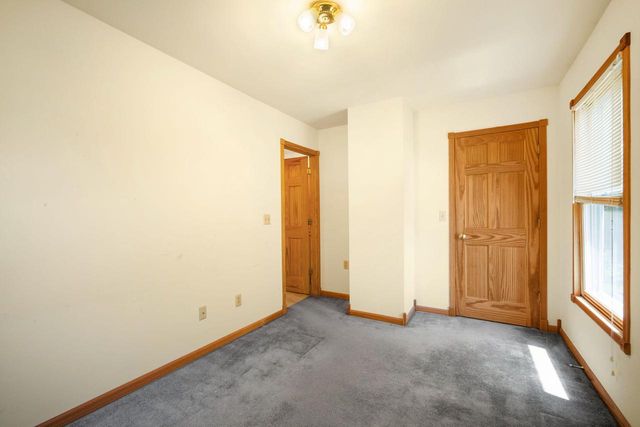 7218 N River ROAD, West Bend, WI 53090
