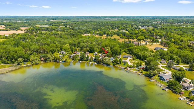 7218 N River ROAD, West Bend, WI 53090