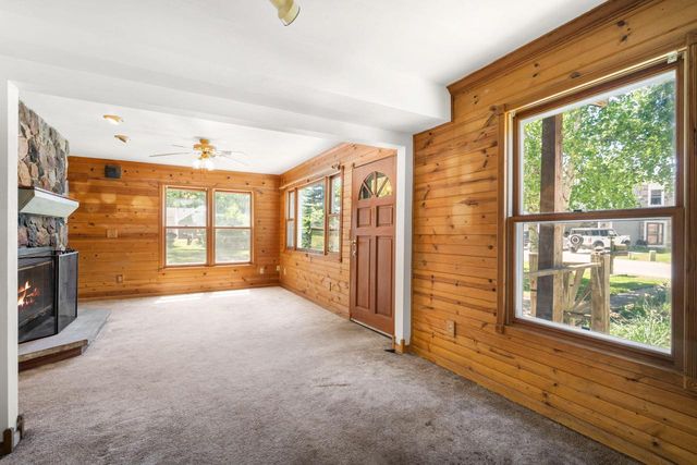 7218 N River ROAD, West Bend, WI 53090
