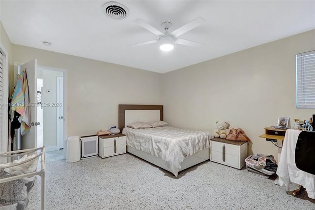 2470-2472 NE 182nd Ter, North Miami Beach, FL 33160