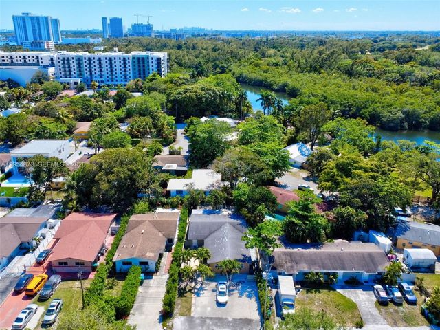 2470-2472 NE 182nd Ter, North Miami Beach, FL 33160