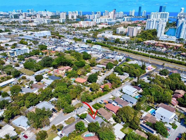 2470-2472 NE 182nd Ter, North Miami Beach, FL 33160