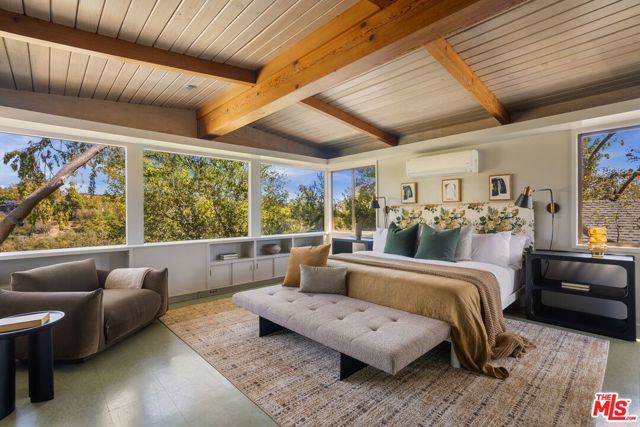 600 Hanley Place, Los Angeles, CA 90049