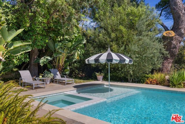 600 Hanley Place, Los Angeles, CA 90049