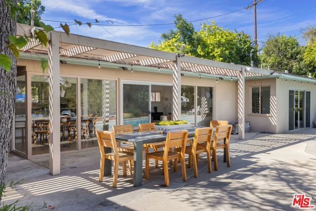 600 Hanley Place, Los Angeles, CA 90049
